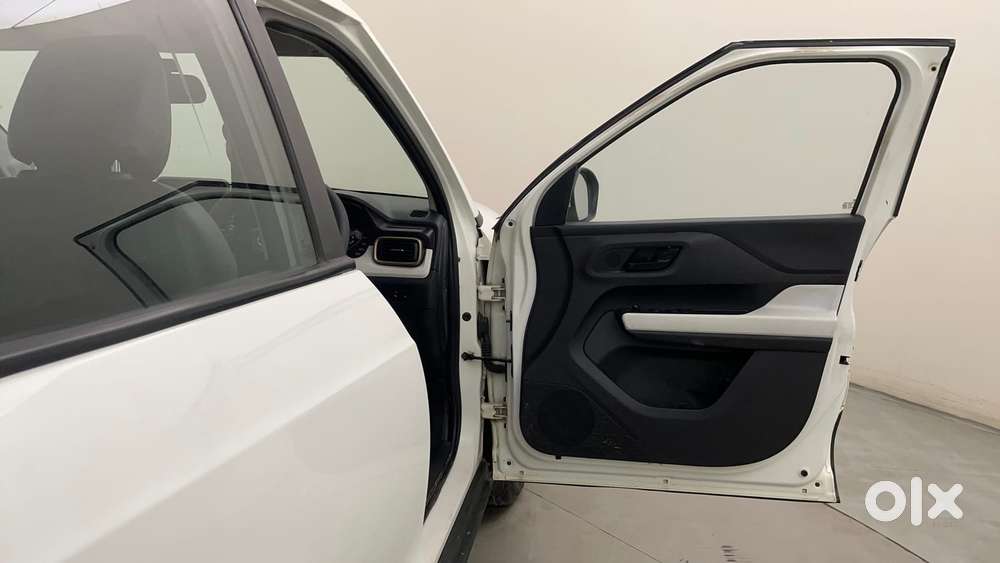 Tata Punch Accomplished, 2023, Petrol