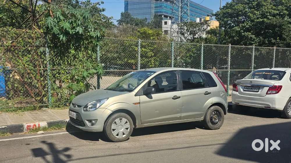 Ford Figo Petrol Lxi 2012