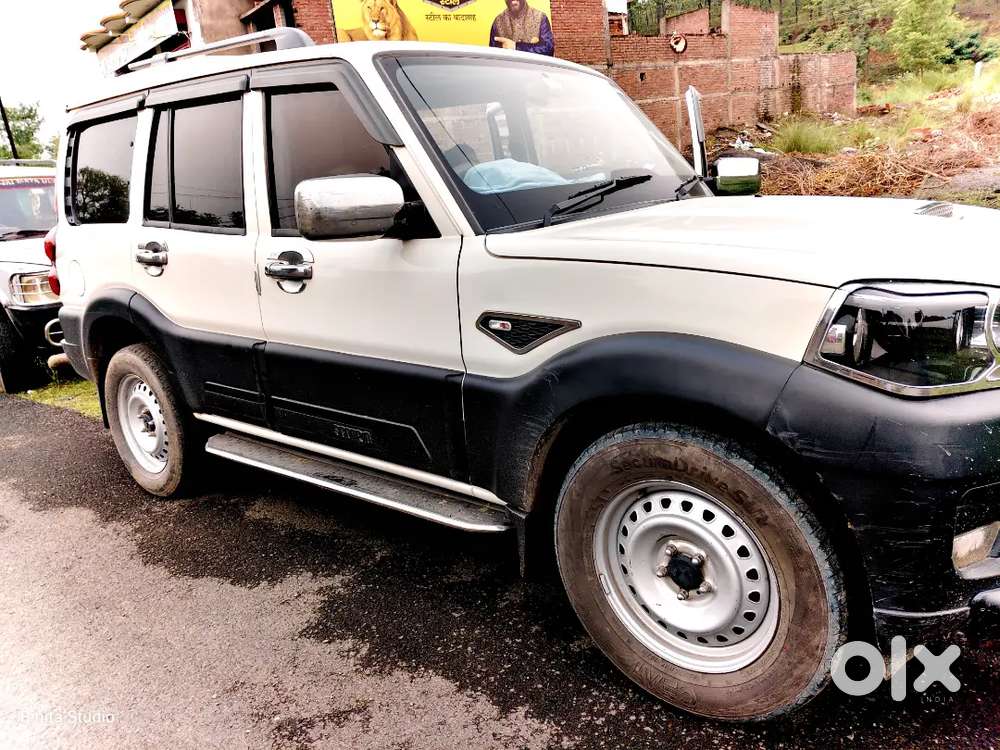 Mahindra Scorpio Classic 2023