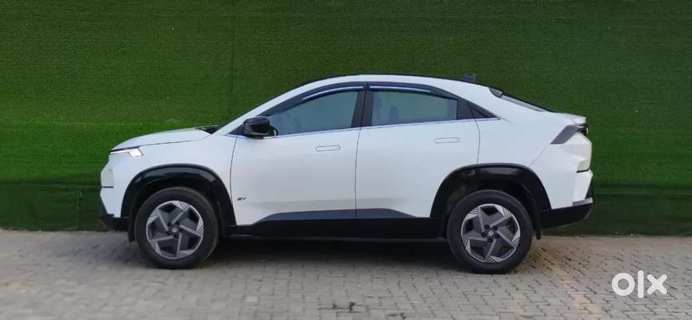 Tata Curvv Ev, 2025, Electric