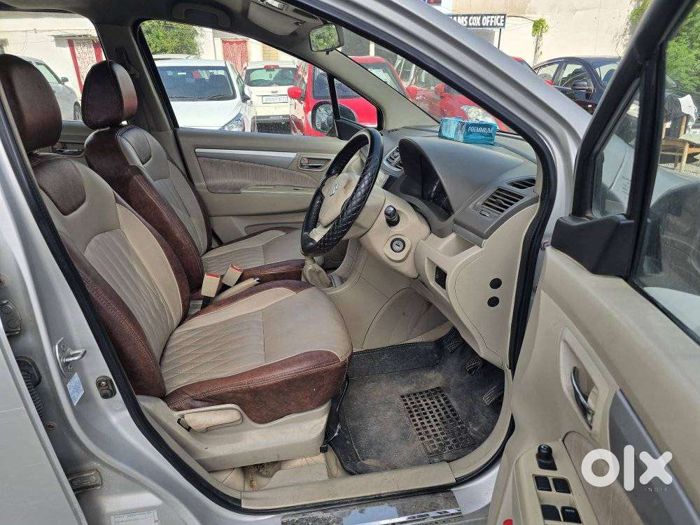 Maruti Suzuki Ertiga Vxi Abs, 2013, Petrol
