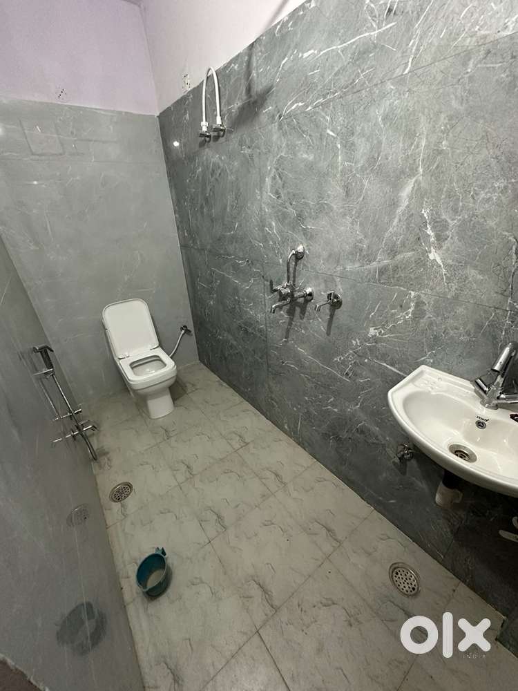 Flat available for rent