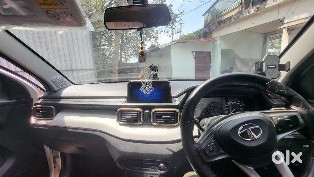 Tata Punch 2023 Accomplished Mt