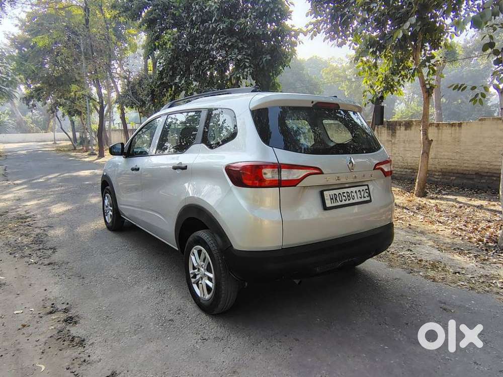 Renault Triber Rxl, 2022, Petrol