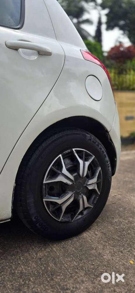 Maruti Suzuki Swift Vxi Cng, 2010, Cng & Hybrids