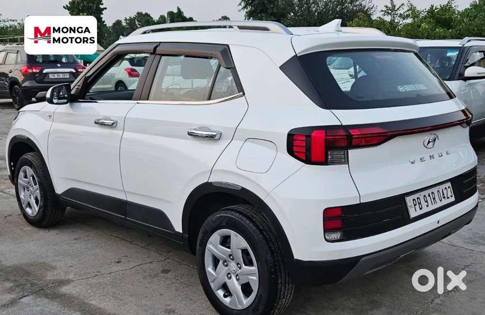 Hyundai Venue S 1.2 Petrol, 2022, Petrol