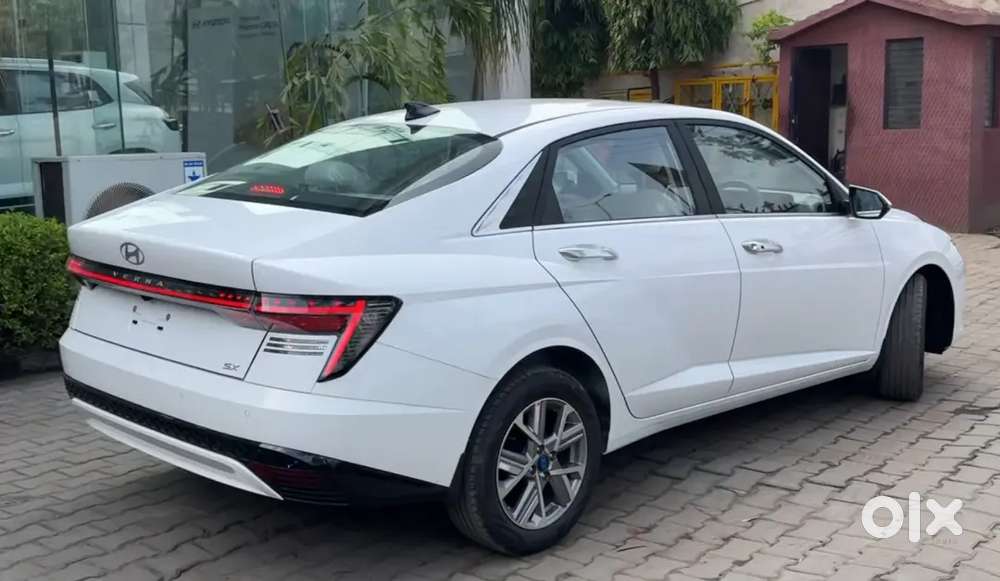 Brand New Hyundai Verna 2024 Petrol 10311 Km Driven