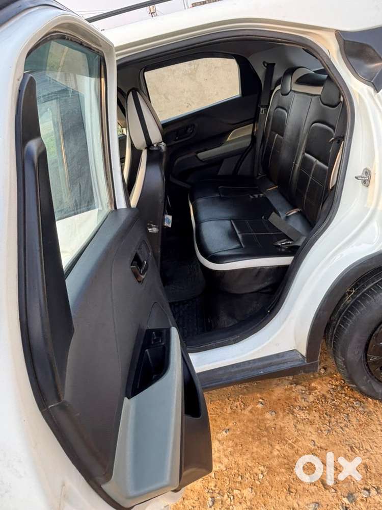 Tata Punch Petrol 2023  Showroom Condtion 40 Hjar Driven