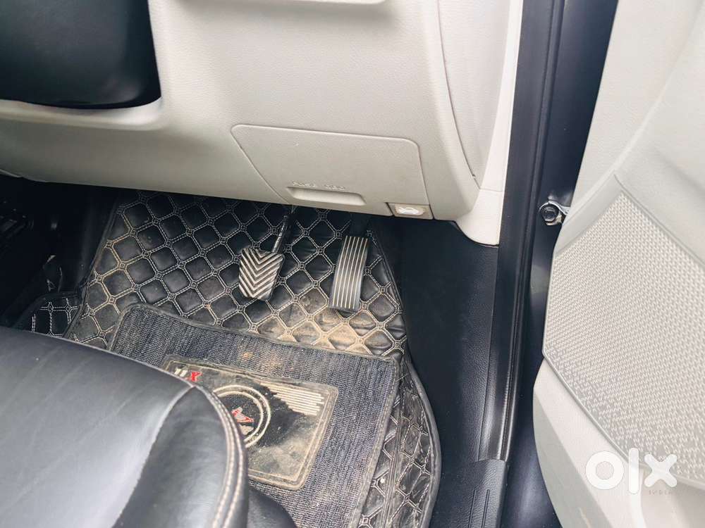 Kia Sonet Petrol Well Maintained