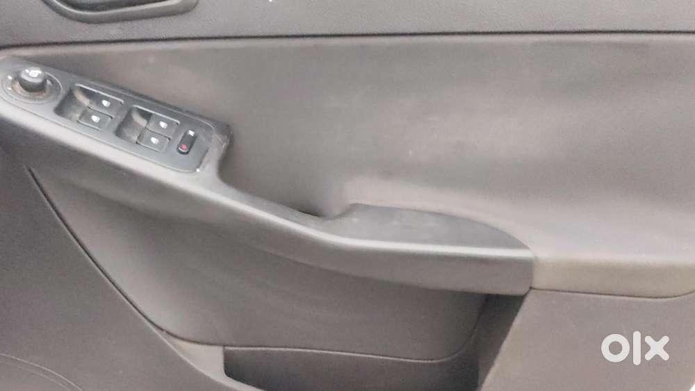 Tata Zest 1.2 Revotron Xms, 2016, Petrol