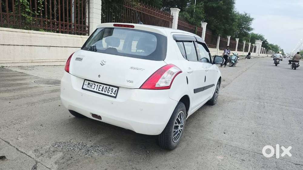 Maruti Suzuki Swift Vxi Optional, 2012, Petrol