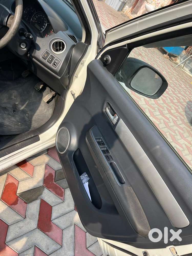 Maruti Suzuki Swift 2011 Diesel 135000 Km Driven