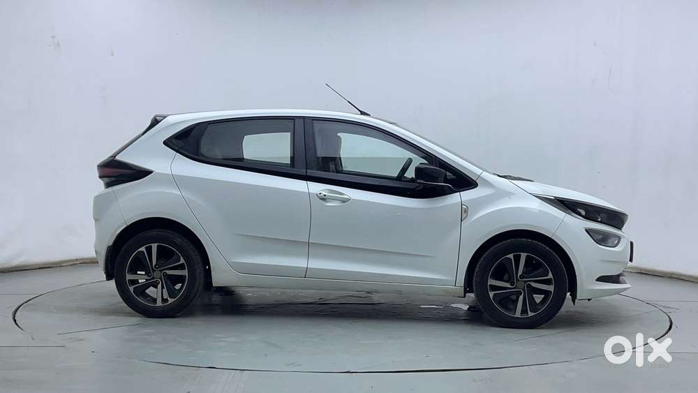 Tata Altroz Xz, 2020, Petrol