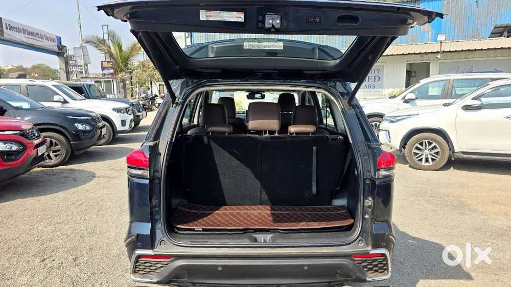 Toyota Innova Hycross 2.0 Vx Hybrid 7 Str, 2025, Petrol