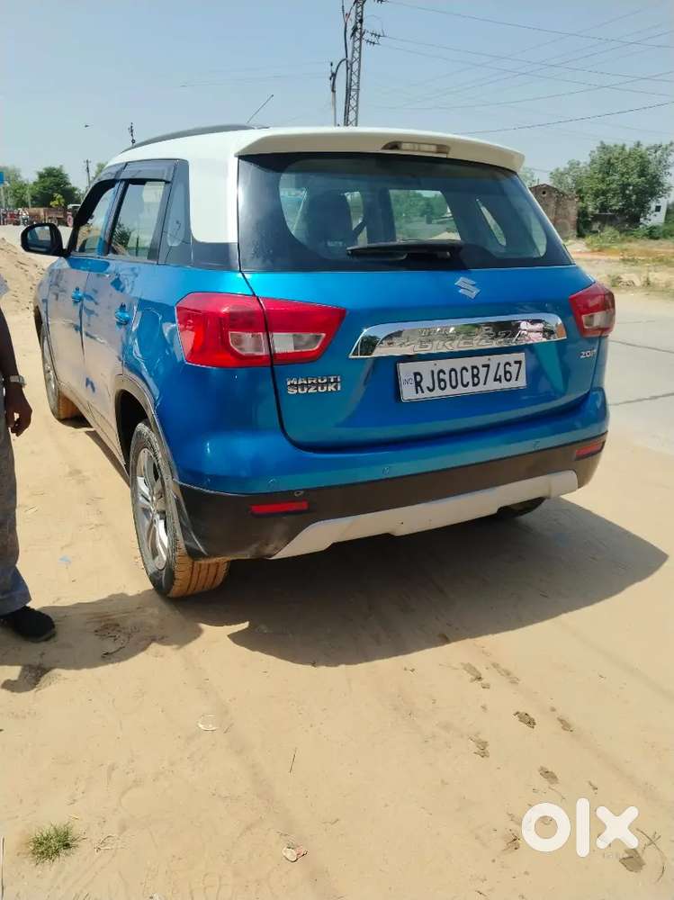 2016 Maruti Suzuki Brezza Zdi+ Dual Tone