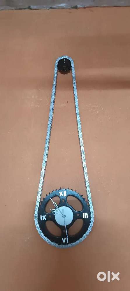 Chain clock