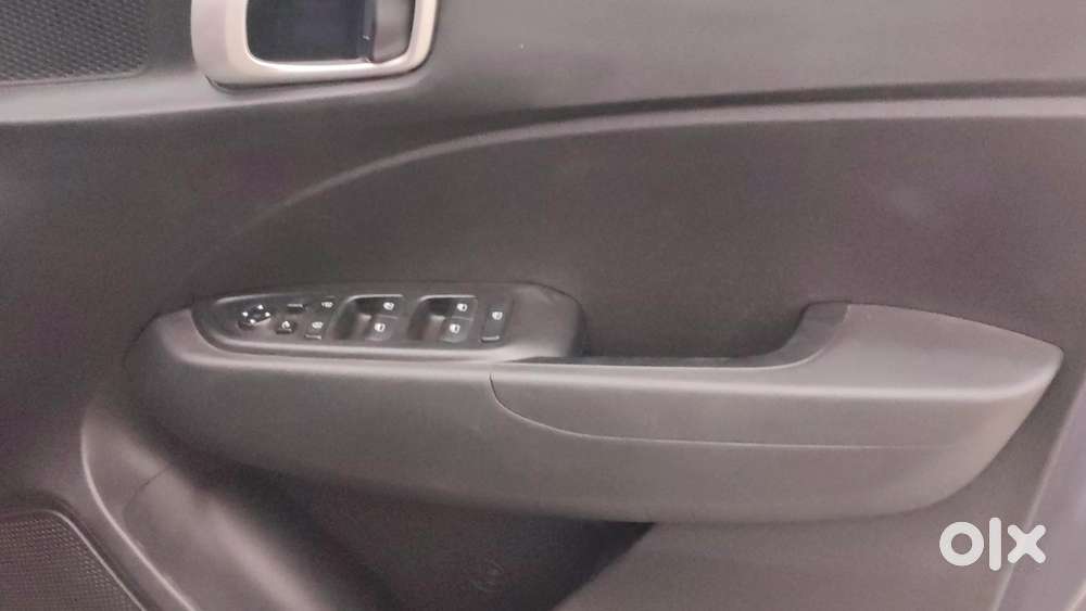 Hyundai Venue 1.2 S Plus, 2021, Petrol