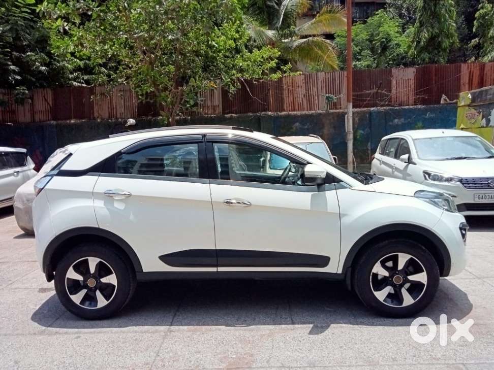Tata Nexon 1.2 Revotron Xza Plus, 2018, Petrol