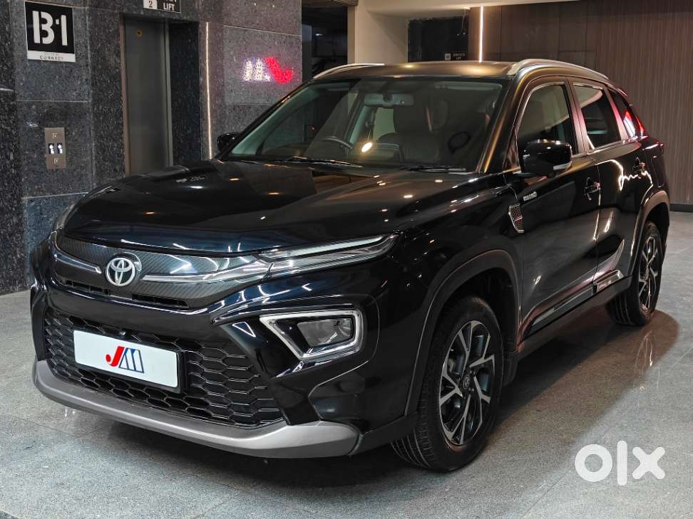 Toyota Urban Cruiser Hyryder 1.5 V Hybrid, 2023, Petrol