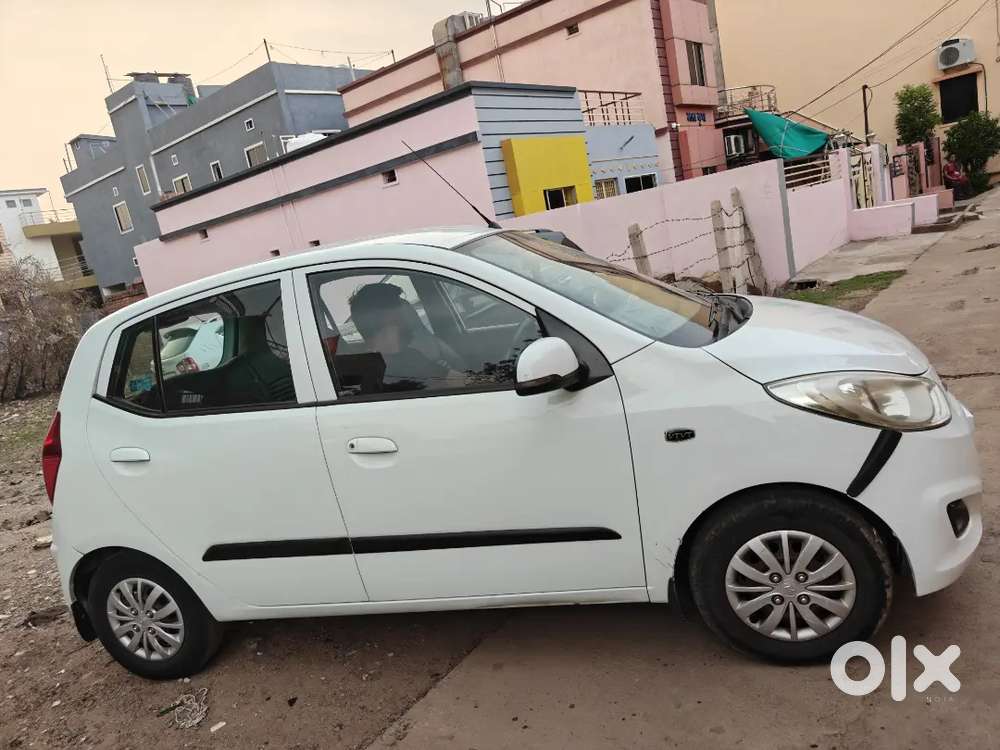 Home Used I10 Magna