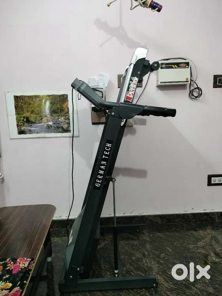 Excel German tech Treadmill