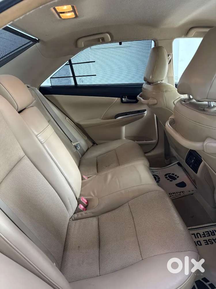 Toyota Camry Hybrid 2014 Automatic Well Maintained