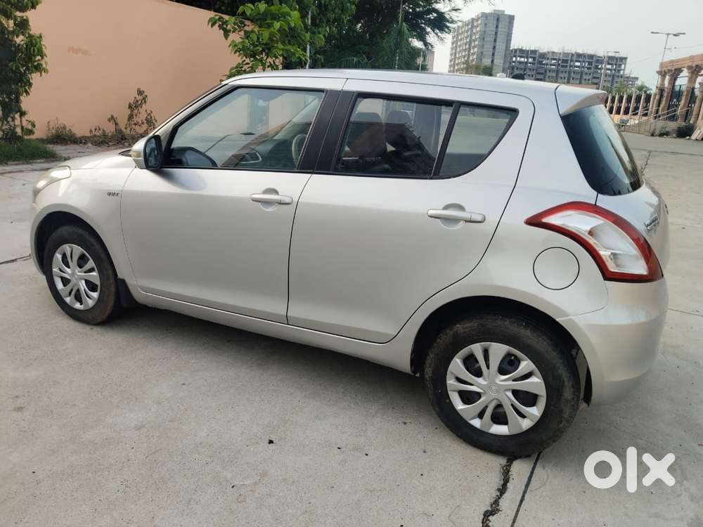 Maruti Suzuki Swift Vxi + Manual, 2013, Petrol