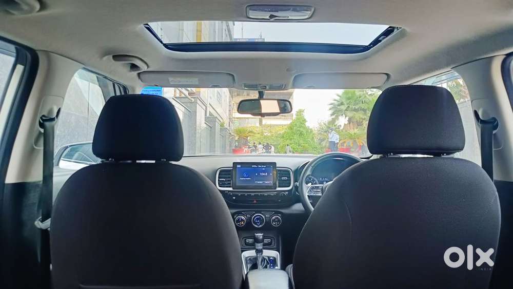 Hyundai Venue Sx Plus Turbo Dct, 2022, Petrol