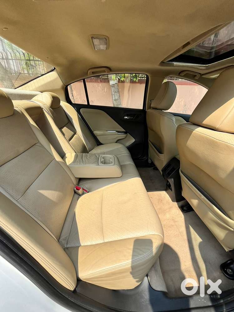 Honda City Petrol Top End Sun Roof