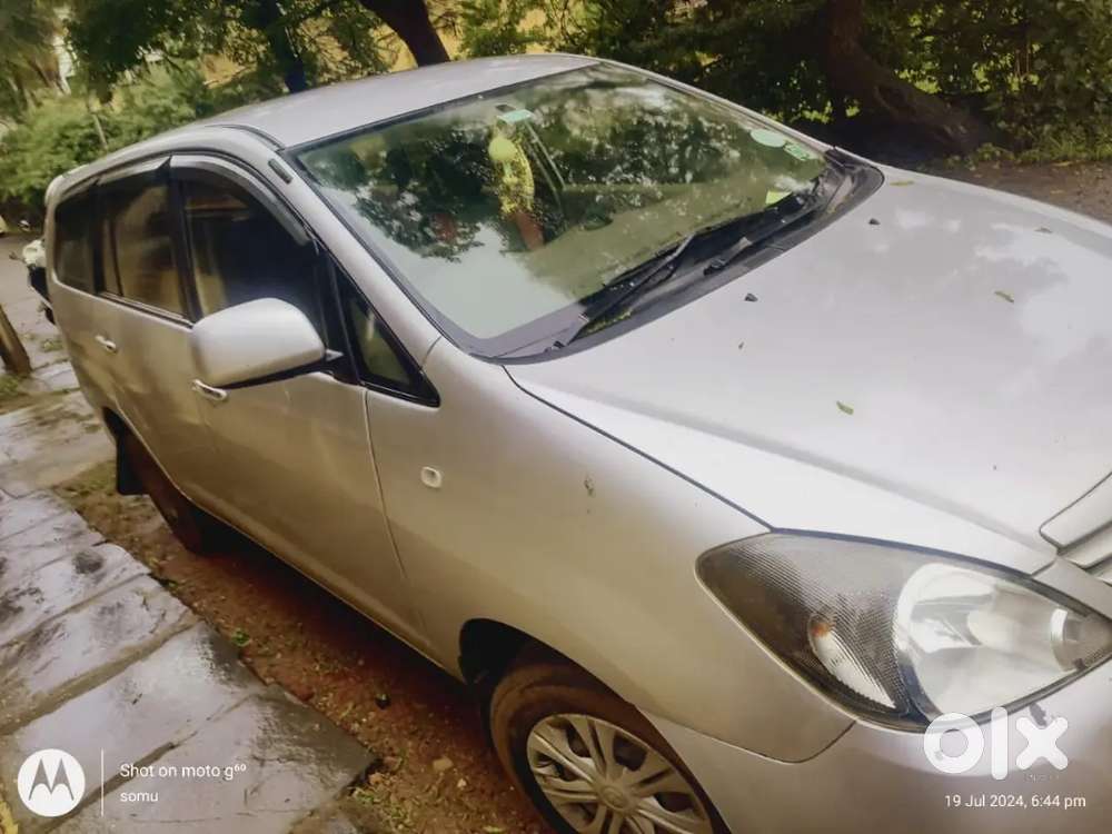 Toyota Innova 2010 Diesel Well Maintained