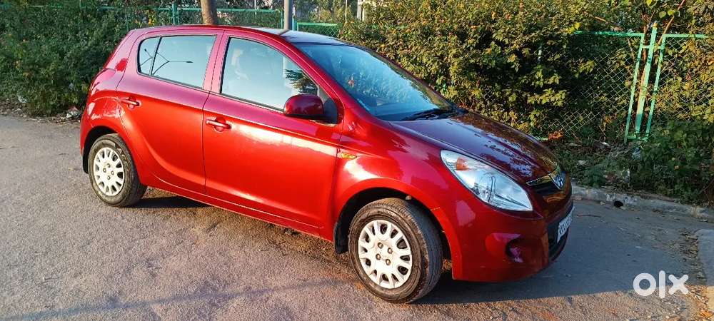 Hyundai New I20 2011 Petrol 33000 Km Driven