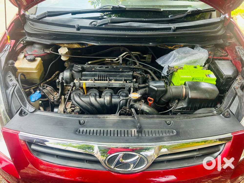 Hyundai I20 2009-2011 Asta, 2011, Petrol