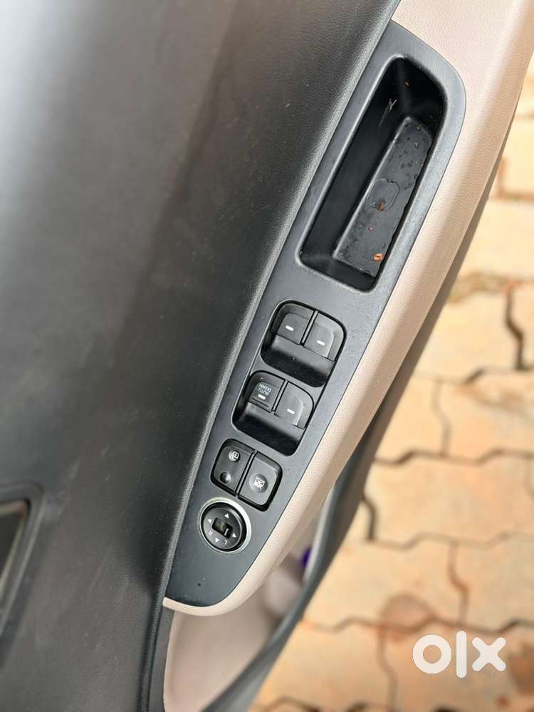 Hyundai Grand I10 Magna O At Petrol, 2016, Petrol