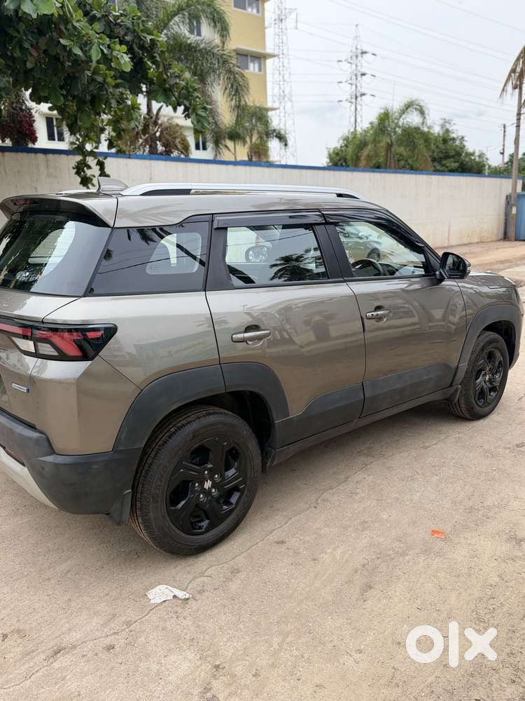Maruti Suzuki Brezza 1.5 Vxi At Smart Hybrid, 2025, Petrol