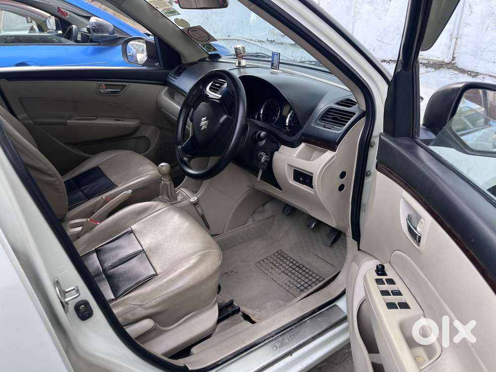 Maruti Suzuki Swift Dzire 1.2 Vxi Bsiv, 2013, Petrol