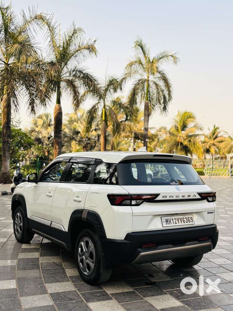 Maruti Suzuki Vitara Brezza 1.5 Vxi At, 2023, Petrol