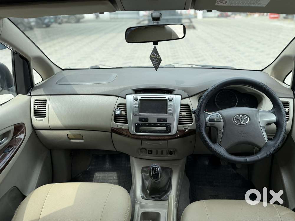 Toyota Innova 2.5 V 7 Str, 2012, Diesel