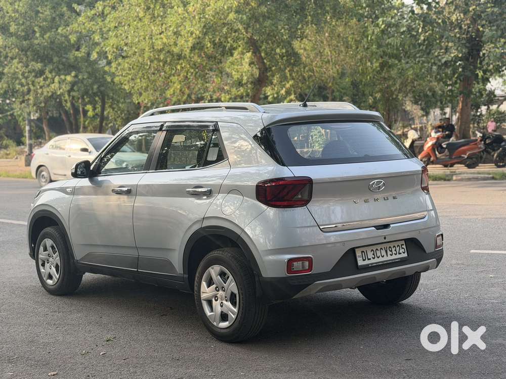 Hyundai Venue S 1.2 Petrol, 2022, Petrol