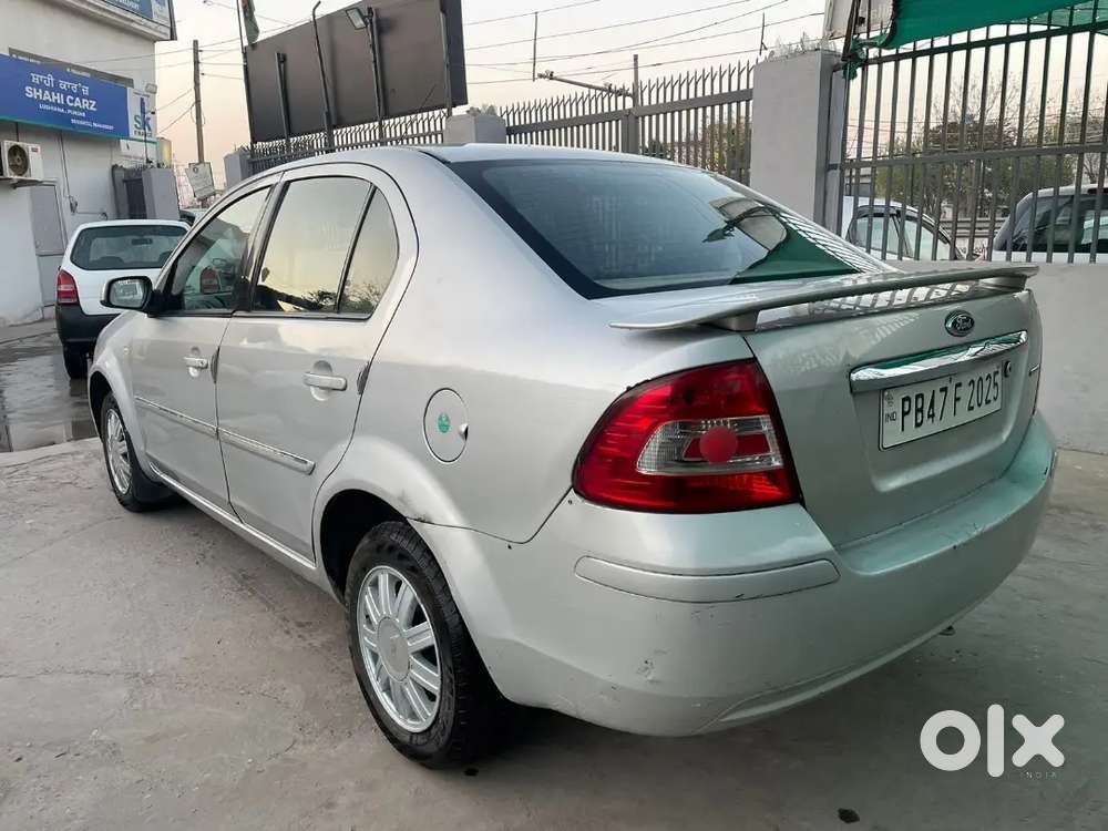 Ford Fiesta 2007 Cng & Hybrids 95000 Km Driven