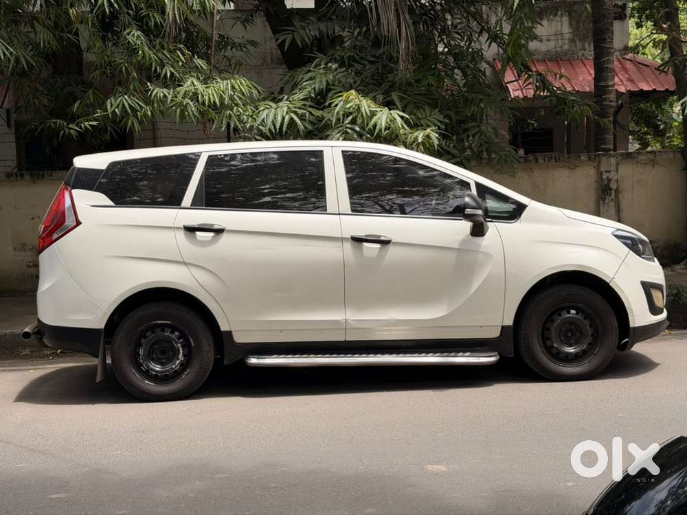 Mahindra Marazzo Diesel 2020 8 Seater