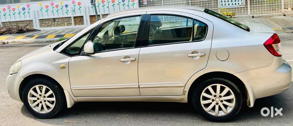 Maruti Suzuki Sx4 Zxi, 2011, Petrol
