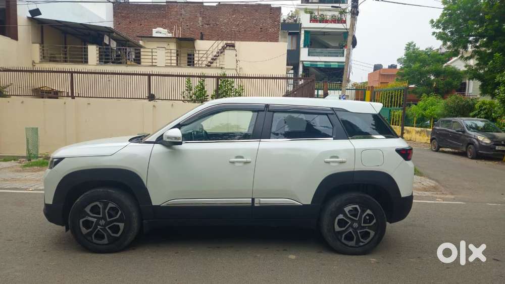 Maruti Suzuki Brezza 1.5 Lxi Cng, 2024, Cng & Hybrids