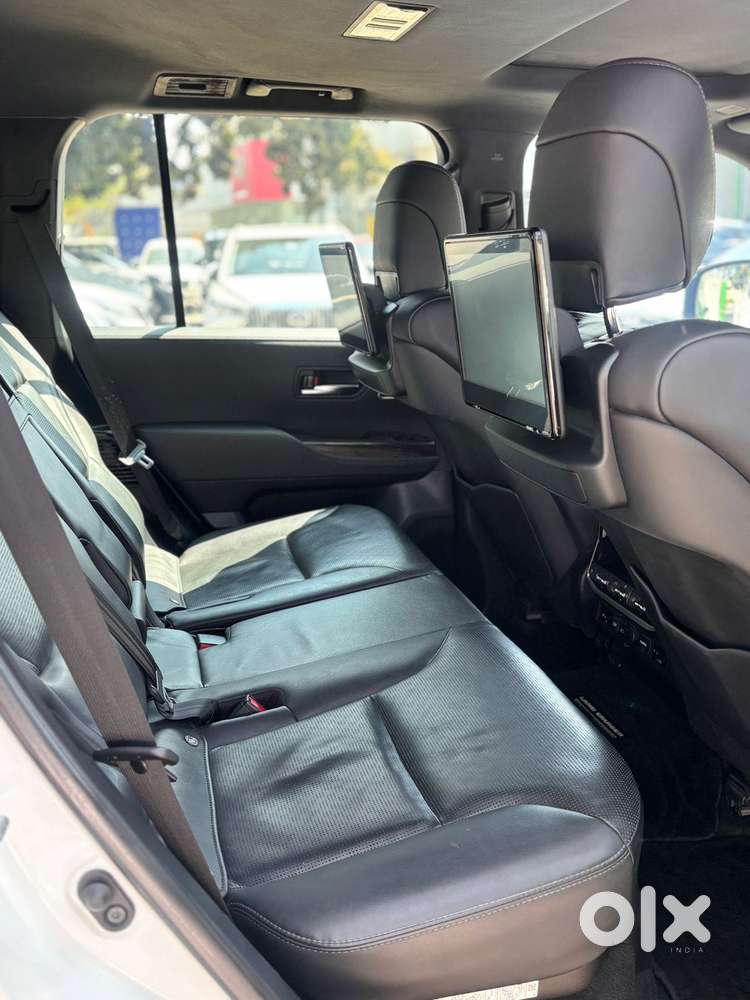 Toyota Land Cruiser 3.3 Zx Diesel, 2023, Diesel