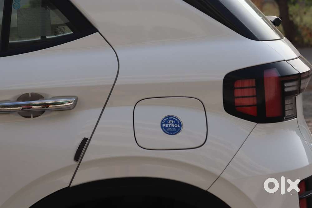 New Car With Premium Maintenance Luxury Vechile