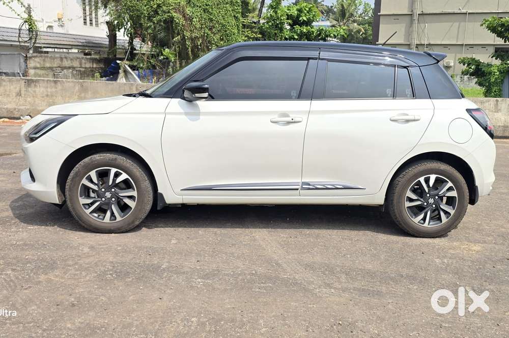 Maruti Suzuki Swift Zxi Plus Dual Tone, 2024, Petrol