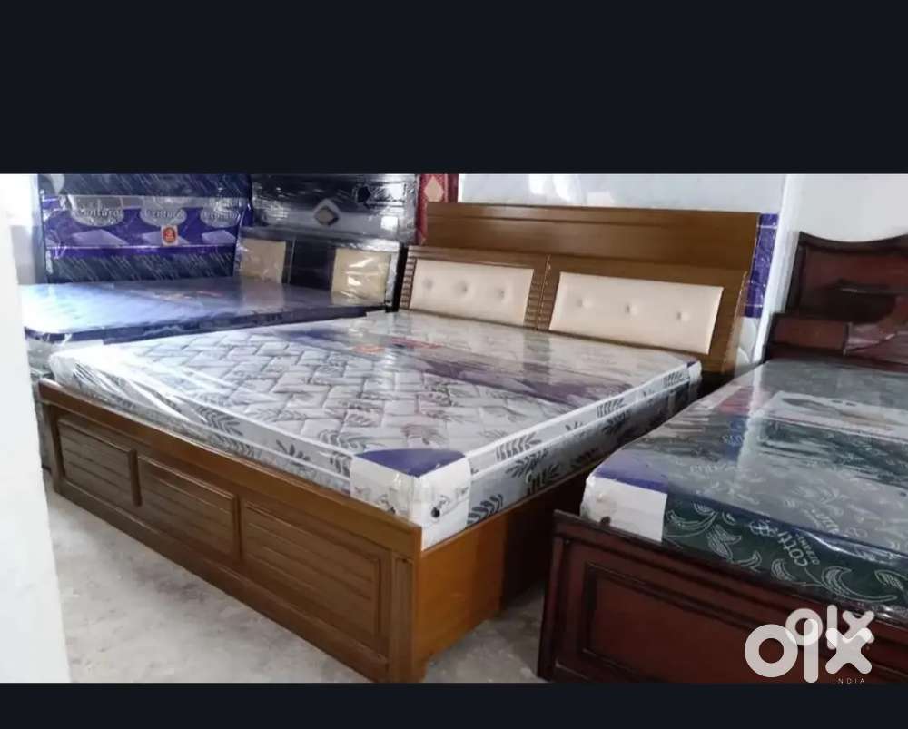 New modern 6/6.5 king size bed head with bottom storage