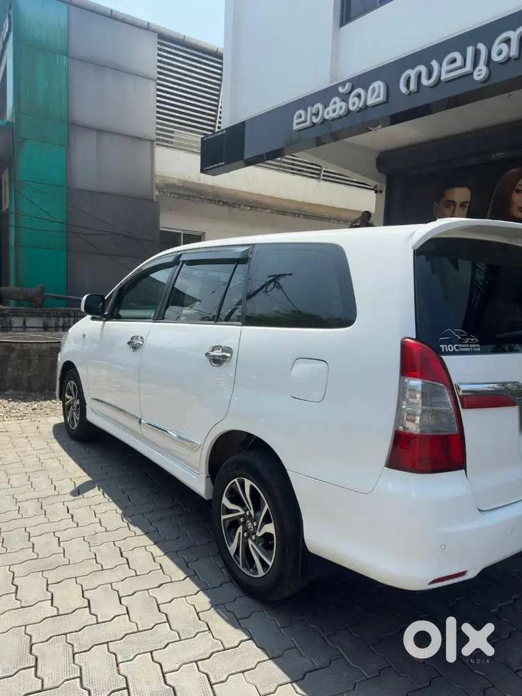 Toyota Innova G 7seater