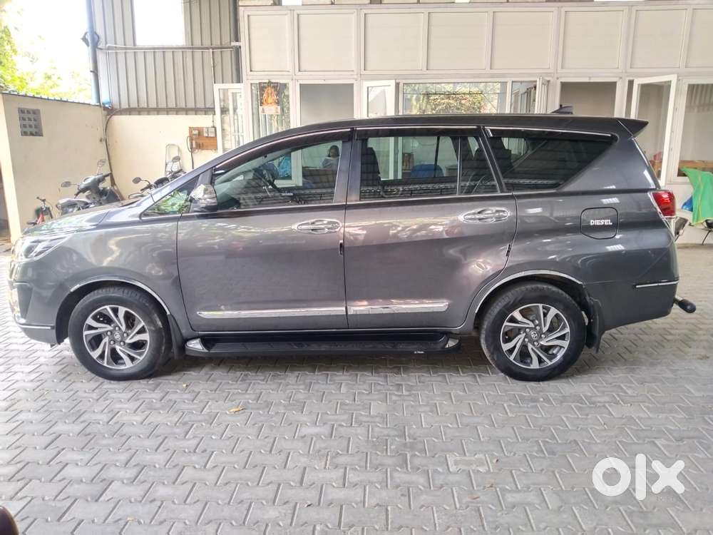 Toyota Innova Crysta [2020-ongoing] 2.4 Vx 7 Str, 2022, Diesel
