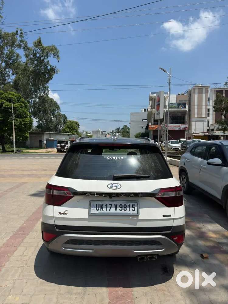 Hyundai Alcazar Signature 1.5 Petrol 2027