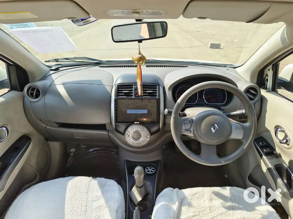 Renault Scala Car